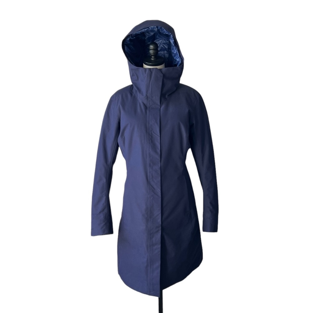 Arc'teryx Women's Navy Blue Long Down-Insulated Puffer Coat